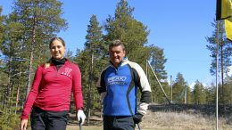 Ammattilaisuralle tähtäävä Kiira Riihijärvi harjoittelee ainakin kesän kotikentällä Virpiniemessä Tommi Linnan valmennuksessa.