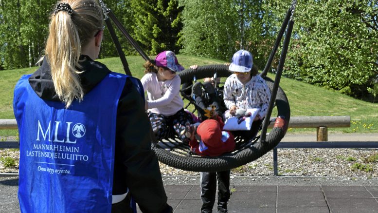 Ohjattua leikkipuistotoimintaa on tänä kesänä tarjolla kahdesti: ensimmäisen kerran 5.-18.6., ja toisen kerran 20.7. alkaen. Toiminta on maksutonta.