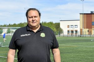 Haukiputaan Pallon puheenjohtaja Markku Kohonen odottaa alkavaa jalkapallokautta innolla ja toiveikkaana.