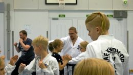 Taekwon-do on Koreasta lähtöisin oleva kamppailulaji. Taekwon-don peruskurssilla Kiimingissä on sekä juniori- että aikuisharrastajia.