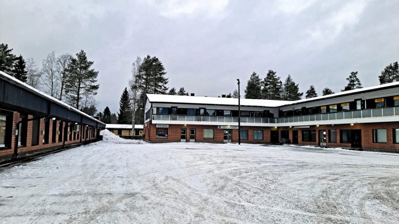 Näiden rakennusten purkaminen alkaa tammikuussa. Tontille etsitään ostajaa, joka alkaisi rakentaa siihen asuntoja sekä liike- ja toimistorakennuksia.