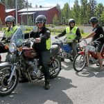 Veteraanimopojen tapahtuma järjestettiin ensimmäistä kertaa Haukiputaalla. Areenana oli OSAO:n pihapiiri Asemakylässä. Jatkoa seurannee. Osanotto oli hyvä ja porukkaa oli tullut paikalle kauempaakin. Kuva: Teea Tunturi.