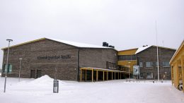 Kiiminkipuiston koulu rakennettiin korvaamaan sisäilmaltaan huono Jokirannan koulu.