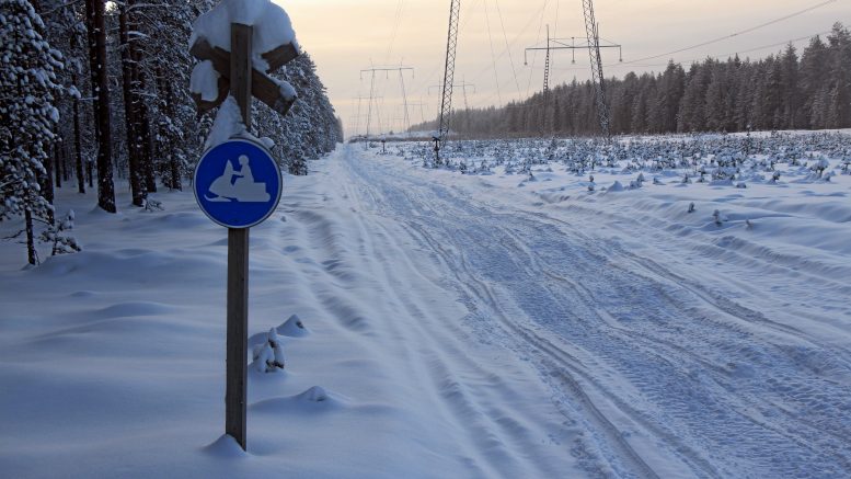 Oulun kaupunki ylläpitää virallisia moottorikellailureittejä reitinpitäjän ominaisuudessa. Tietoa näistä reiteistä löytyy muun muassa retkipaikka.fi -palvelusta. Nyt suunnitteilla ovat reitin Kiimingistä sekä Yli-Iin että Ylikiimingin suuntaan. (Kuva: Teea Tunturi)