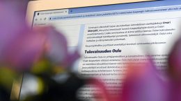 Oulun kaupunginhallituksen ja johtavien viranhaltijoiden koostaman julkilausuman voi lukea Oulun kaupungin verkkosivuilta. Myös tiedotustilaisuus, jossa julkilausuma esiteltiin, on nähtävissä Oulun kaupungin YouTube-kanavalla.