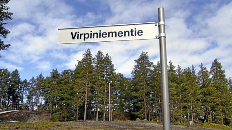 Ratkaisua Virpiniemen alueen asumisen ongelmakohtaan etsitään nyt eduskunnan hallintovaliokunnan kautta. Ratkaisu halutaan saada aikaan Digi- ja viestintäviraston kirjaamiskäytäntöä muuttamalla. (Arkistokuva: Niko Laurila)