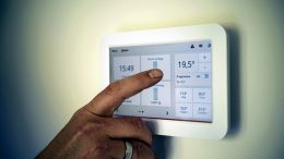 Ehkä ei sittenkään niin paha? Sähkölämmitys kyllä maksaa, mutta kuluihin voi helposti vaikuttaa ja vastineeksi saa helpon ja huoltovapaan lämmitysjärjestelmän.