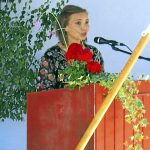 Juhlapuheen piti viime vuonna Vuoden iiläisenä palkittu kirjailija Jenni Räinä, joka pohdiskeli puheessaan muun muassa kotipaikan merkitystä sieltä pois lähteneille.