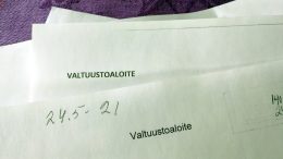 Iin kunnanvaltuutetut jättivät viime vuoden aikana yhteensä kahdeksantoista valtuustoaloitetta.