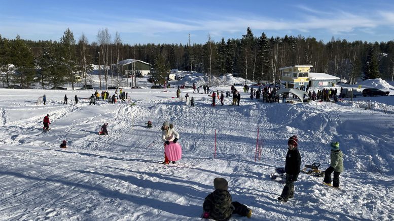 Kimmokkeen maastossa riitti säpinää Lafkiaisriehassa. (Kuva: Veli-Matti Korhonen)