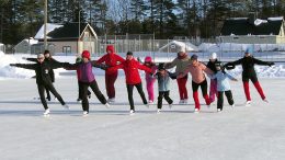 Kahden rivin muodostelmassa mennään tasatahtiin.