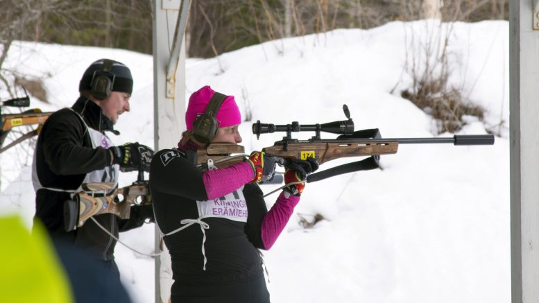 Anne Hemmilä oli lauantaina sekä kisajärjestäjän että kilpailijan roolissa. Hän sijoittui B-sarjan neljänneksi.