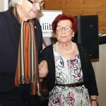 Kilpailun vanhin osallistuja, 88-vuotias haukiputaalainen Anna-Liisa Satalahti lauloi Suvivalssin. Tapahtuman juonsi Heikki Saarela.