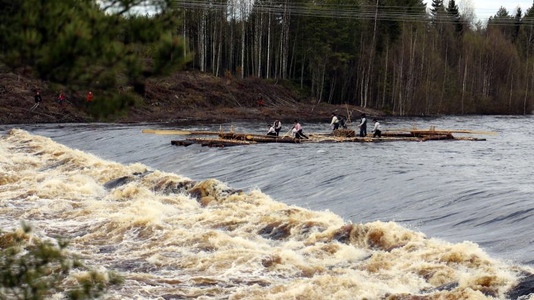 Etukäteen lautalla laskijat jännittivät eniten Hiidenpatoa, mutta sekin meni hienosti.