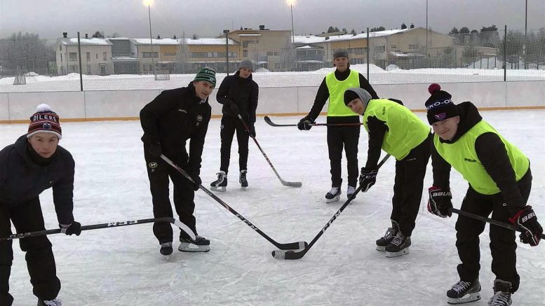 Haukiputaan lukion liikuntatutor-toiminta ja toiminnalliset oppitunnit saivat valtakunnallista tunnustusta.