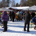Jäälinmajan koko perheen talvitapahtuma houkutteli paikalle satoja kävijöitä ja järjestäjät saivat hyvää palautetta iloisesta tapahtumasta.