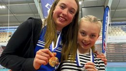 Saaga Pesämaa saavutti SM-kultaa ja pikkusisko Oona Pesämaa SM-hopeaa ampumahiihdon SM-kilpailujen pikamatkoilla Rovaniemellä.