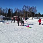 SPR:n piirin ruoka-avun vapaaehtoiset huolehtivat tapahtuman muonituksesta ja makkara- ja keittojonot pysyivät tasaisen pitkinä tapahtuman ajan.