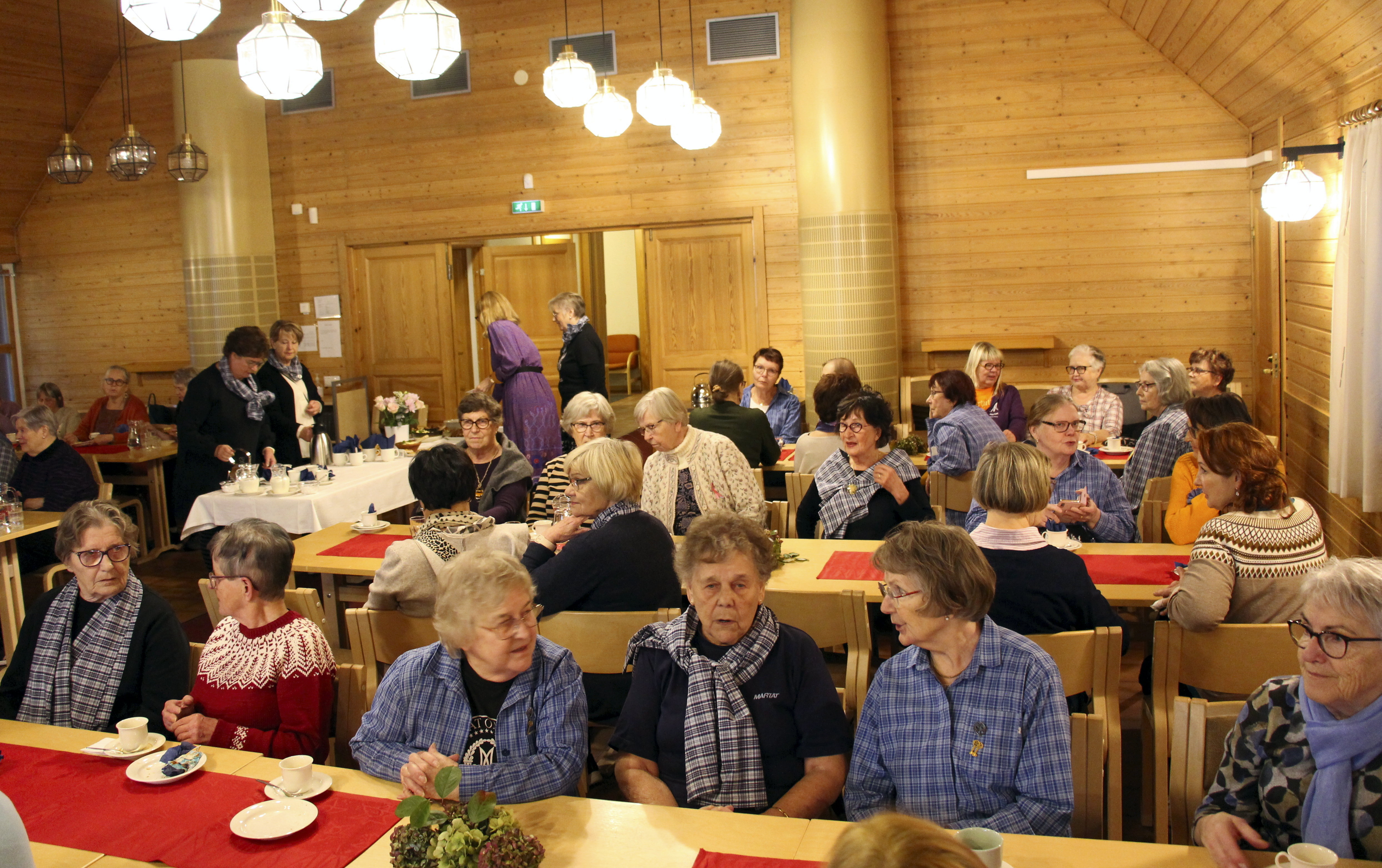 Takkurannan marttojen järjestämään "Voimaannuttamisiltaan" Kellon seurakuntakodilla osallistui noin 80 alueen marttaa.