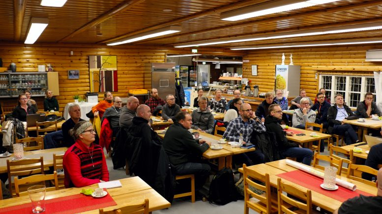 Tilaisuus herätti laajasti mielenkiintoa ja Syke-kahvila täyttyi niin alueen käyttäjistä kuin toimijoistakin.