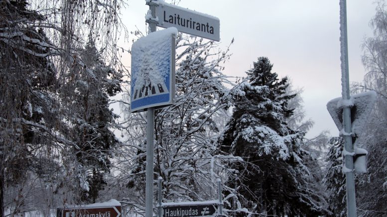 Ensi suvena jatketaan Haukiputaan Asemakylän Laiturinrannan (uimarannan) ja Kiiminkijoentien välisen tieosuuden sekä Veistotien varren parannus- ja vihertöitä. Veistotie johtaa OSAO:n läheiselle teollisuusalueelle.