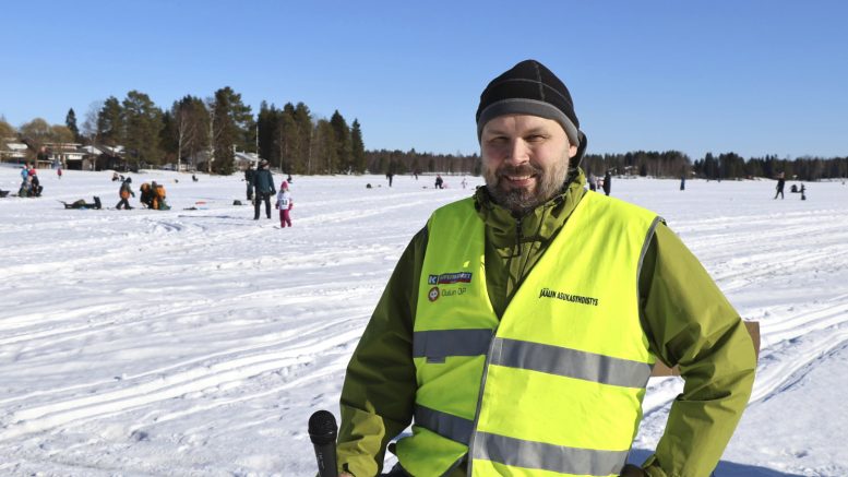 Jäälin asukasyhdistyksen pitkäaikaisen puheenjohtajuuden taakseen jättäessään Jari Laru toteaa, että takana on hyvä retki, josta jäi paljon oppia taskuun. Hän jää edelleen mukaan asukasyhdistyksen hallitukseen, joten mies on edelleen tuttu näky Jäälin tapahtumissa sekä jääliläisten etua valvomassa. (Kuva: Teea Tunturi)