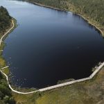 Vaaralampeen on tänä vuonna istutettu yli 500 kg kirjolohta. Kuvat: Joona Karjalainen