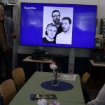 Taiteilija Rasmus Rosengren Nielsen kertoi satamaan sijoittuvasta taideteoksesta ja sen toteuttavasta tanskalaisesta SUPERFLEX taiteilijaryhmästä.