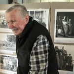 Edvin Mattila, 90 on entisiä halosenniemeläisiä. Valokuvanäyttelyssä oli kuva hänen lapsuudenperheestään.