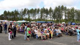 Kuivaniemen markkinoilla 2023 keli helli kävijöitä ja niin se näyttää hellivän myös tulevana viikonloppuna.