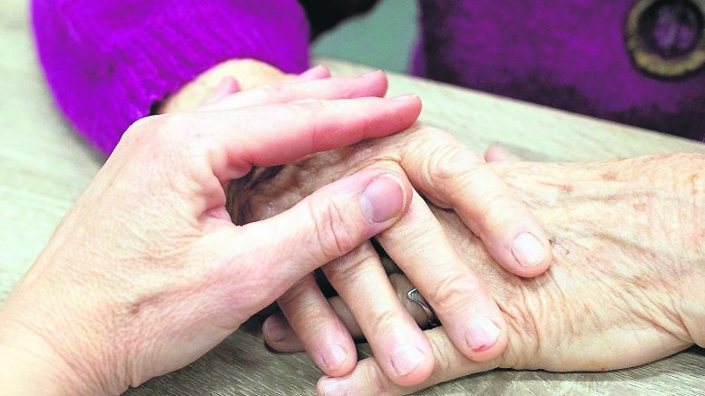 Etsivää nuorisotyötä on tehty jo pitkään, mutta etsivä tai löytävä vanhustyö on uudempaa. Oulussa sitäkin on tehty vuodesta 2018 lähtien. Kuva: Rantapohjan arkisto