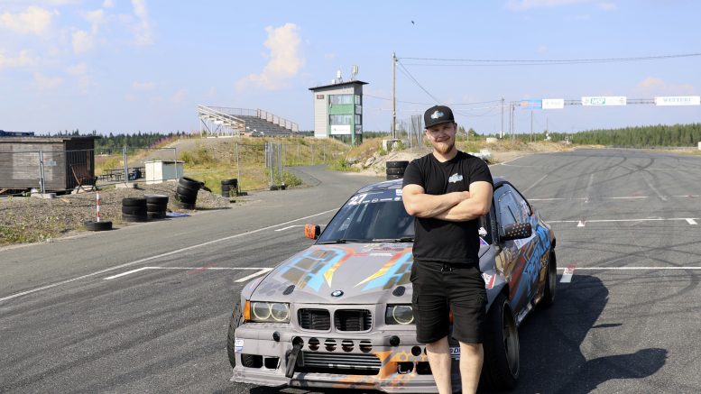Paulus Perkkiö aloitti drifting-kilpailemisen vasta parisen vuottta sitten. Kuva: Joni Nalli