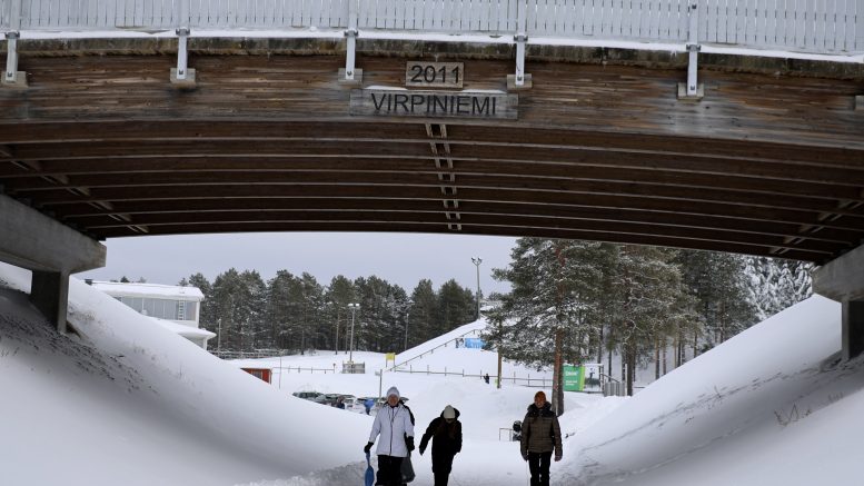 Ympäri vuoden käytössä olevan Virpiniemen liikuntakeskuksen toimintaa ja palveluja kehitetään. Ainakin talvikauden tapahtumien ajaksi hiihtomajan kahvilaan toivotaan kahvilanpitäjää. Arkistokuva: Auli Haapala