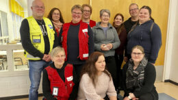 Näin komea joukko Rantapohjan alueen Punaisen Ristin väkeä oli mukana evakuointiharjoituksessa Tyrnävällä. Kuvat: Teea Tunturi