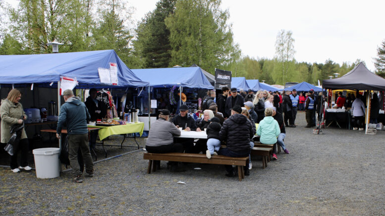 Kesäkuussa Iin Rantakestilän tapahtuma-alueella järjestetyt Haukifestarit onnistuivat yli odotusten. Tapahtuma järjestetään myös ensi kesänä. Kuva: Ritva Piri