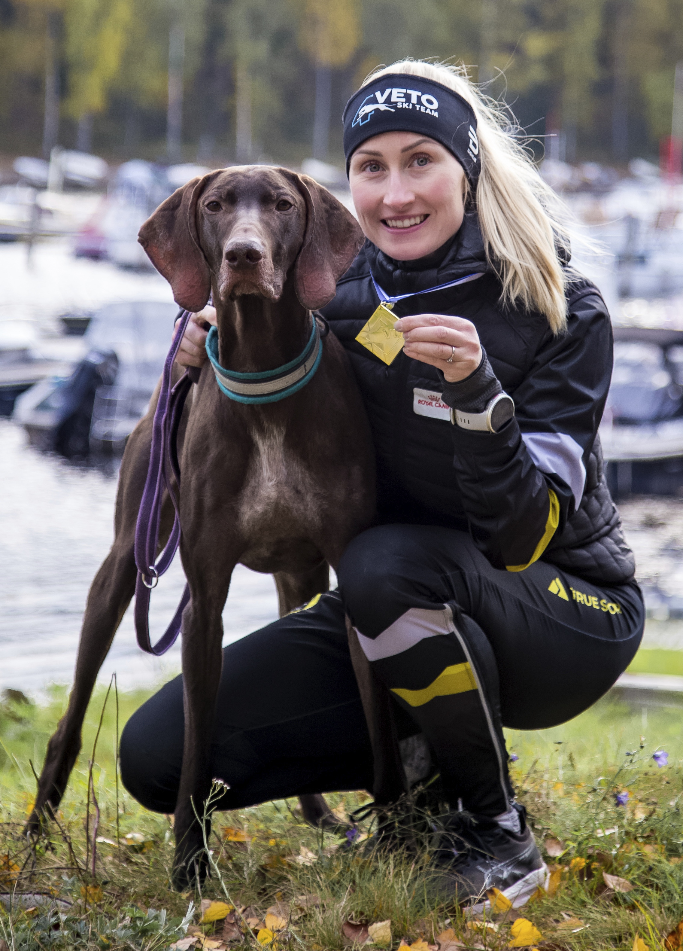 Saara ja Elmo veivät voiton naisten viiden kilometrin kärryluokassa Joutsenossa. Kuva: Taneli Pantsar