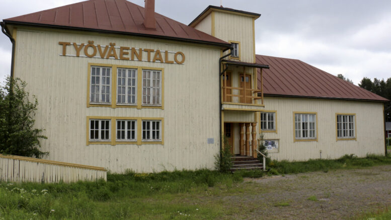 Iin työväentalo siirtyi viime vuonna sitten kunnan omistukseen. Arkistokuva: Anu Kauppila