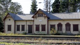 Matkustajajunat ovat ohittaneet pysähtymättä Iin vuodesta 2006 lähtien. Arkistokuva: Tuija Järvelä-Uusitalo