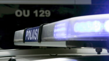 Poliisi valvoo liikennettä tehostetusti joulun alla.