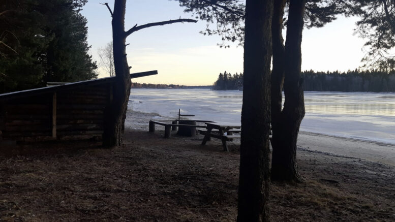 Iso-Miehikkä on valtion omistama saari, joka sijaitsee Kiiminkijoen suistossa. Saari kuuluu Natura 2000-alueeseen. Kautta aikojen saari on ollut suosittu retkeilykohde kaikkina vuodenaikoina. Kuvat: Heikki Aarnipuro