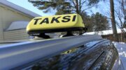 Taksiyritykset kilpailevat Kela-kyydeistä. Arkistokuva