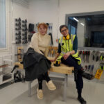 Aseman koulun opettajat Marika ja Mari pitävät Aseman koulun maalaismaisesta tunnelmasta.