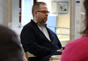 Kaupunginhallituksen jäsen haukiputaalainen Jorma Leskelä totesi Asemankin alueen kaavoituksen edenneen viime vuosina ja hän toivoi, että lapsiperheet löytäisivät alueelle.