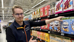 Aleksi Holmala tuli Iihin K-Marketin kauppiaaksi viime marraskuussa. Kuva: K-ryhmä