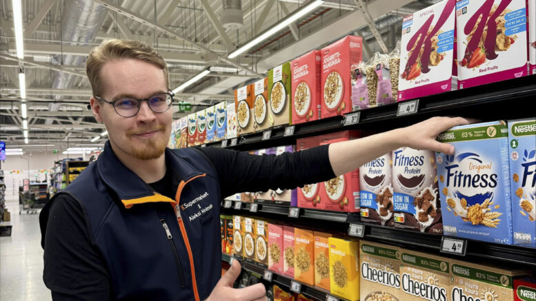 Aleksi Holmala tuli Iihin K-Marketin kauppiaaksi viime marraskuussa. Kuva: K-ryhmä