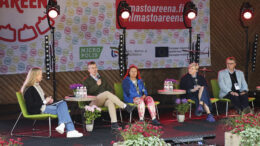 Mikko Heikkilä, Sanna Syri, Riitta Larnimaa ja Jukka Leskelä pohtivat, miten tulevaisuudessa sähköä kulutetaan ja riittääkö sähköä kaikille.