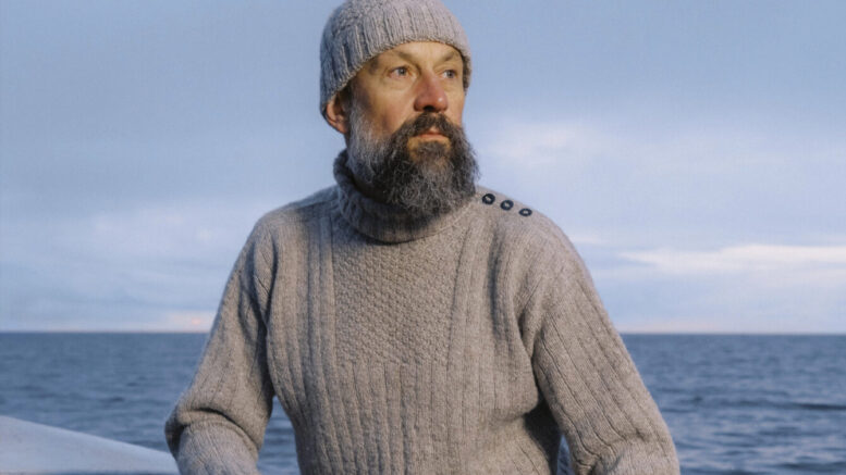 Kuvat Tammen kustantamaan Tikkuröijykirjaan on ottanut Antti J. Leinonen.
