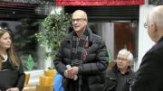 Ylikiimingin huolto Oy:n Paavo Saarela uskoo, että SEOn ovet ovat kiinni vain hetken. Nyt uuden yrittäjän haku on päällä. Arkistokuva Seolla järjestetystä joululauluhetkestä. Kuva: Teea Tunturi
